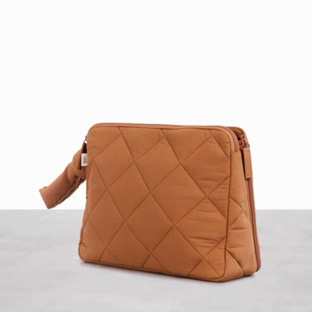 NWT BEIS x Elsa Hosk The Clutch in Wild Child Diaper Clutch Bag Maple Brown